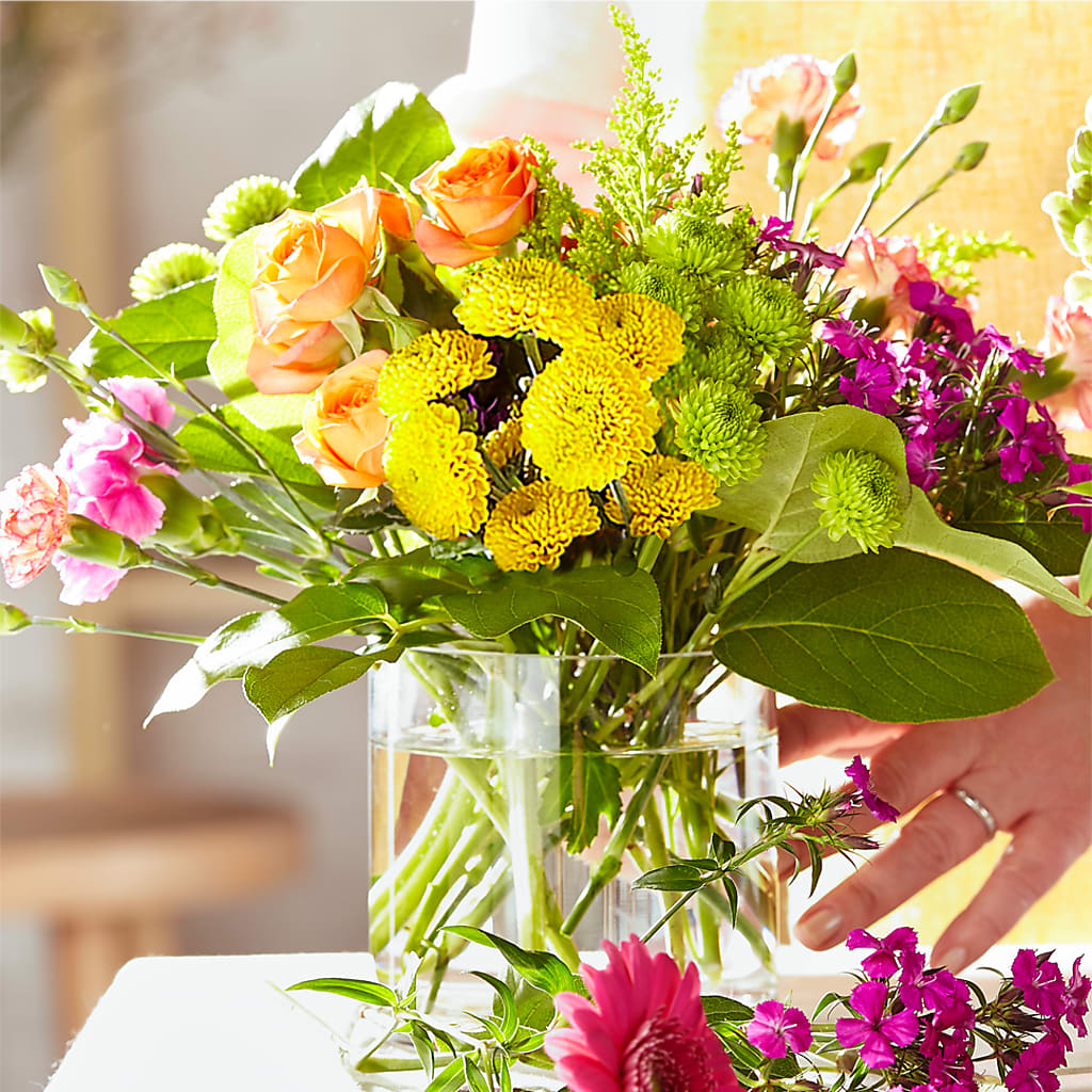 Bold & Bright – A Florist Original – Flowers The Bouquet Of Roses, Tampa FL