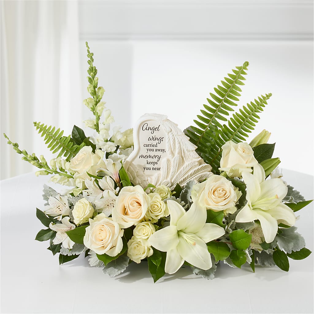 Holding You Close Arrangement – Flowers The Bouquet Of Roses, Tampa FL