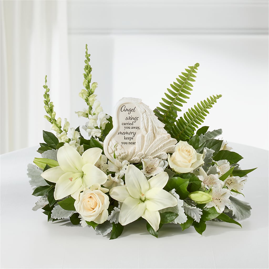 Holding You Close Arrangement – Flowers The Bouquet Of Roses, Tampa FL