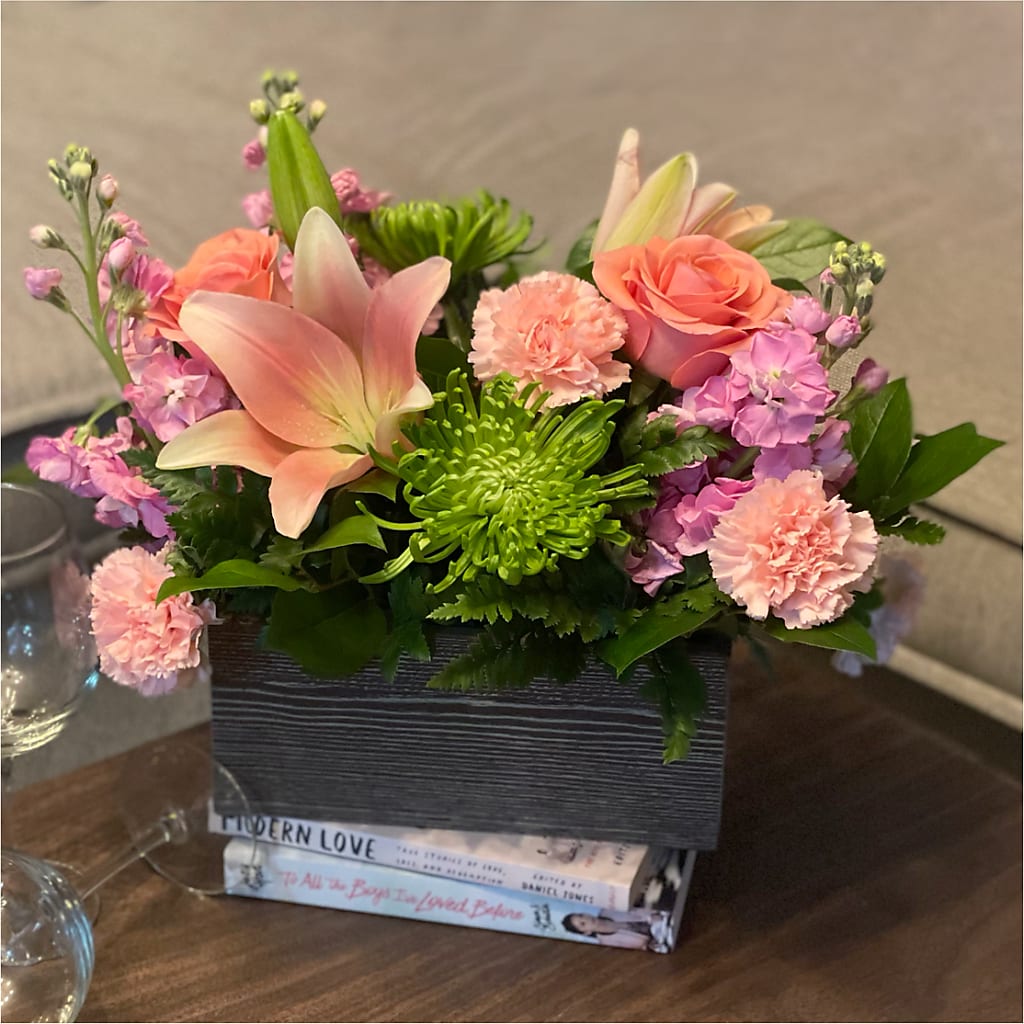 Beautiful Spirit Basket – Flowers The Bouquet Of Roses, Tampa FL
