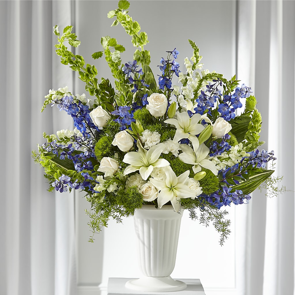 Heartfelt Hope Arrangement – Flowers The Bouquet Of Roses, Tampa FL