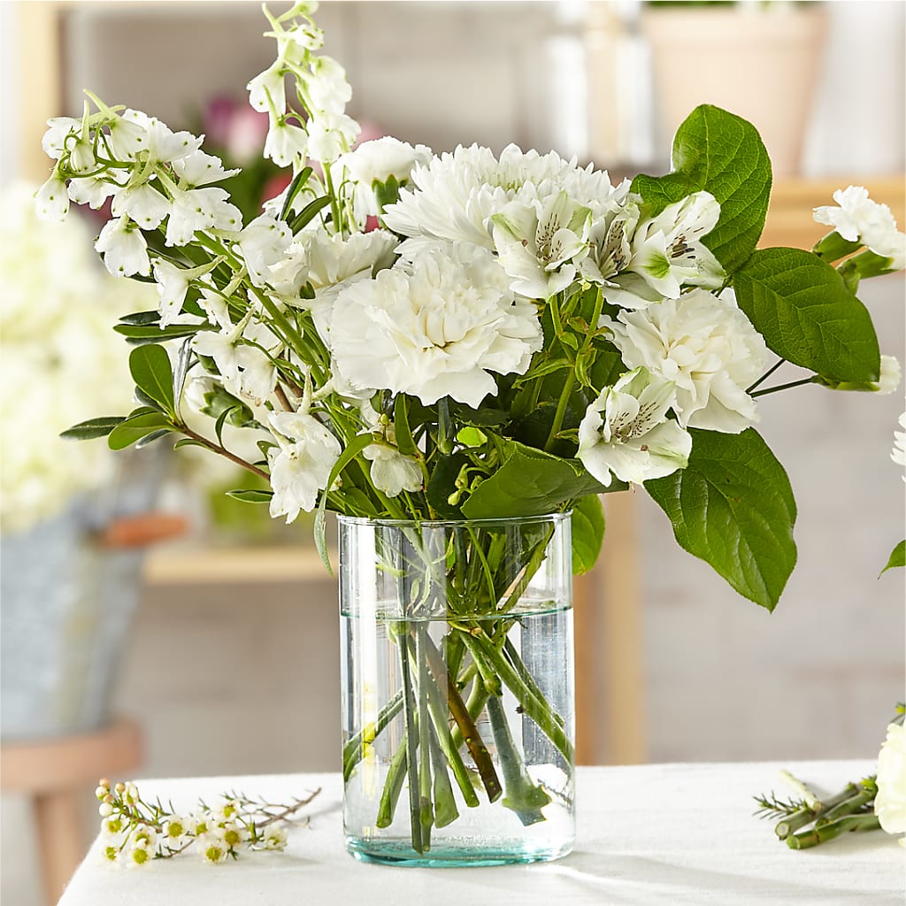 Classic Ivory – A Florist Original – Flowers The Bouquet Of Roses, Tampa FL