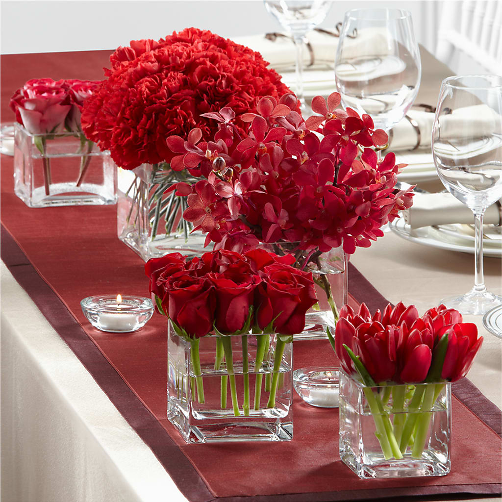 Modern Grace Centerpiece – Flowers The Bouquet Of Roses, Tampa FL