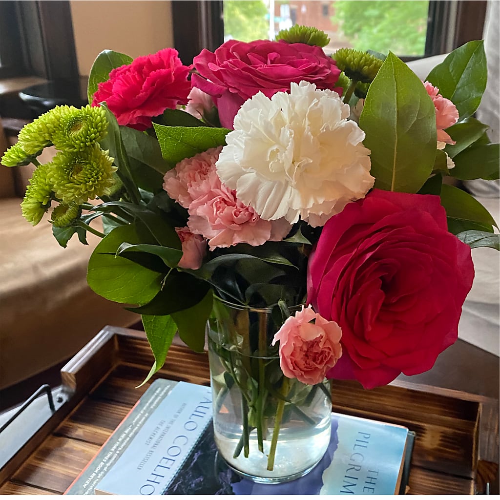 Sweet & Pretty Bouquet –  Flowers The Bouquet Of Roses, Tampa FL
