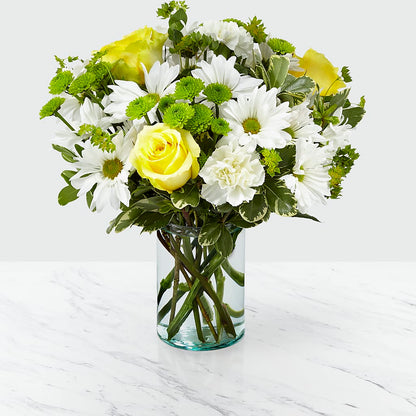Happy Day Bouquet –  Flowers The Bouquet Of Roses, Tampa FL