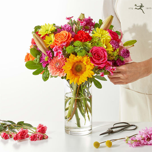 Cue the Confetti - A Florist Original –  Flowers The Bouquet Of Roses, Tampa FL