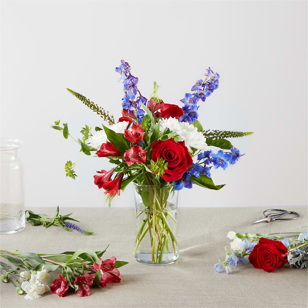 Star Spangled - A Florist Original –  Flowers The Bouquet Of Roses, Tampa FL
