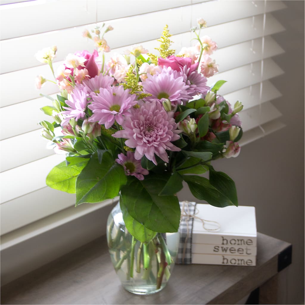 Pastel Tradition - A Florist Original –  Flowers The Bouquet Of Roses, Tampa FL