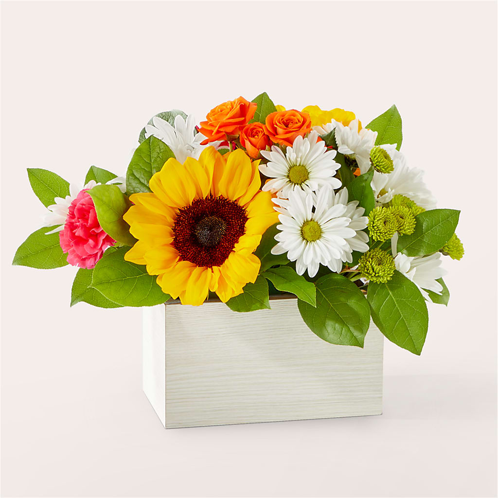 Sun-drenched Blooms Box Bouquet –  Flowers The Bouquet Of Roses, Tampa FL