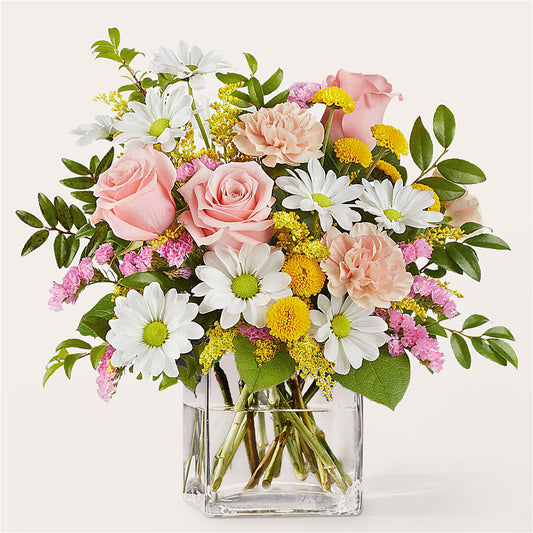 Country Cottage Bouquet –  Flowers The Bouquet Of Roses, Tampa FL