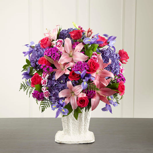 We Fondly Remember Arrangement –  Flowers The Bouquet Of Roses, Tampa FL