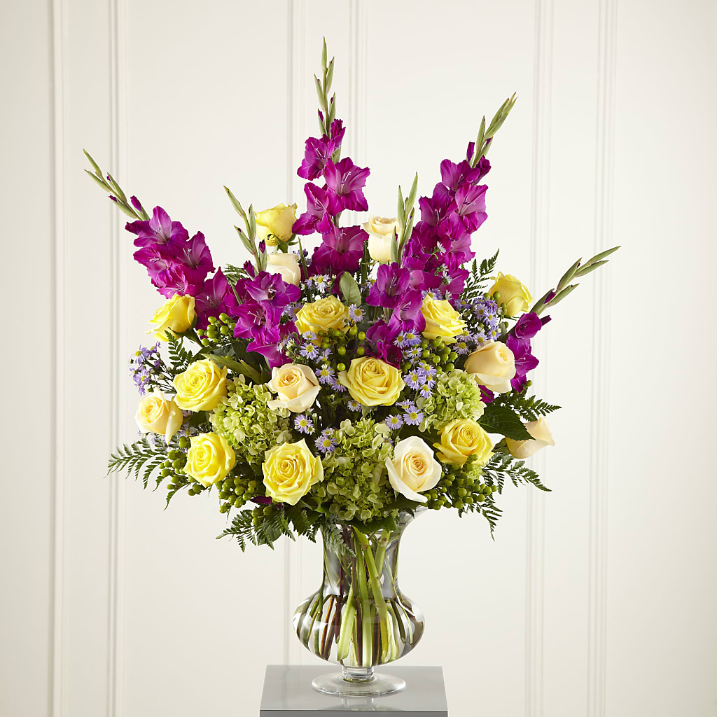 Loveliness Arrangement –  Flowers The Bouquet Of Roses, Tampa FL