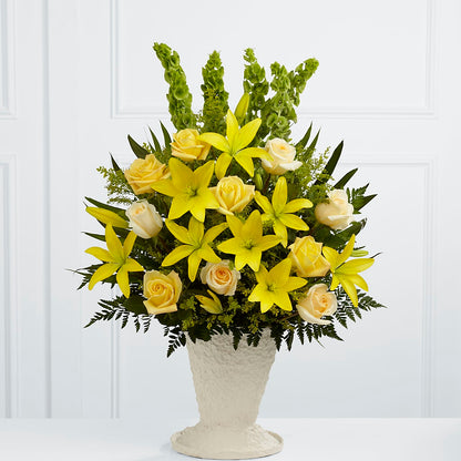 Golden Memories Arrangement –  Flowers The Bouquet Of Roses, Tampa FL