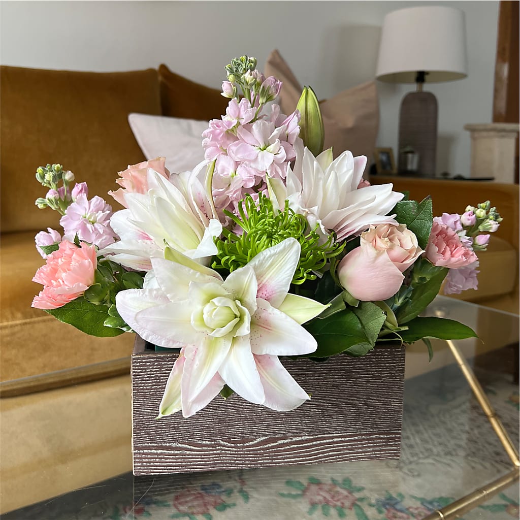 Beautiful Spirit Basket –  Flowers The Bouquet Of Roses, Tampa FL