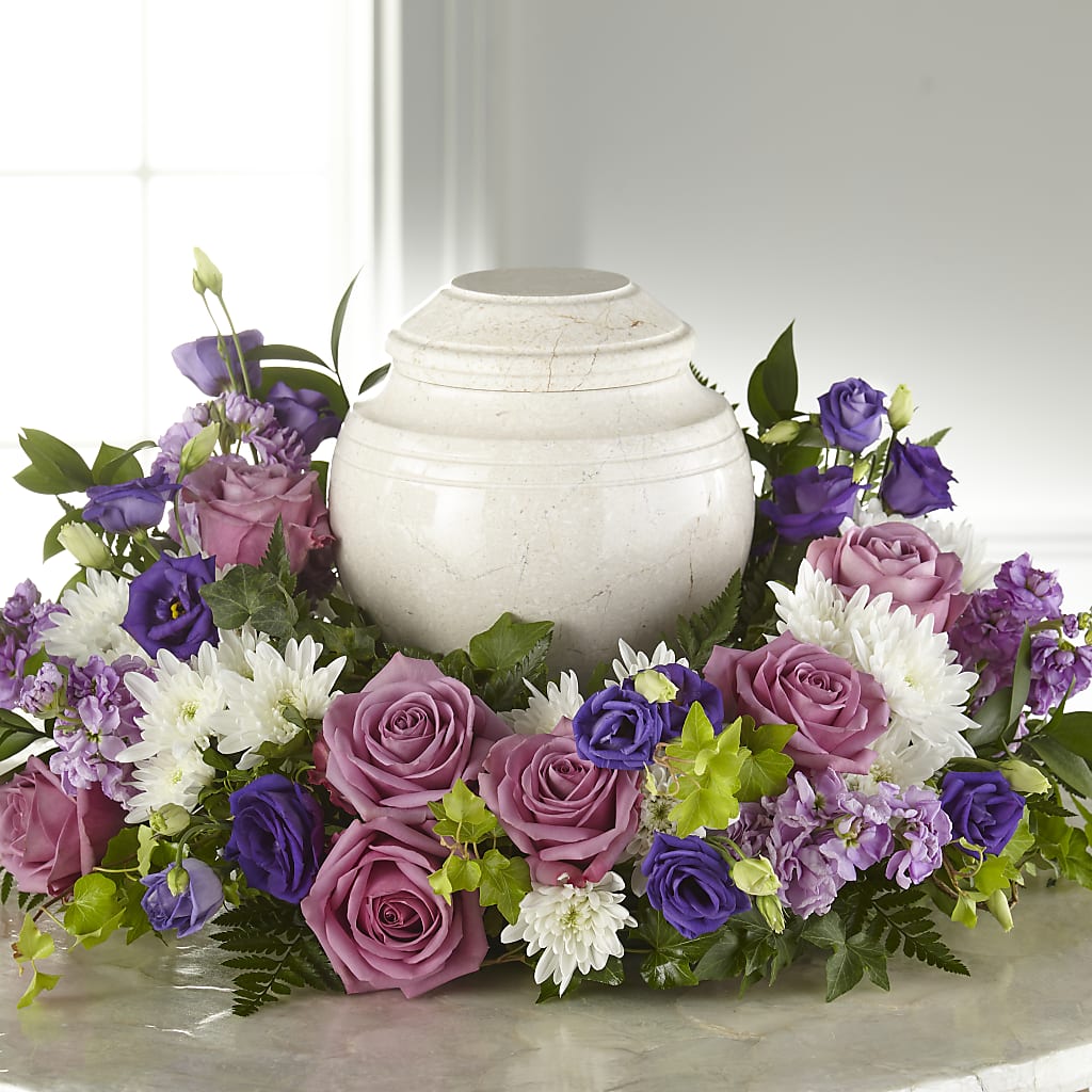 Blooming Sympathy Cremation Adornment –  Flowers The Bouquet Of Roses, Tampa FL