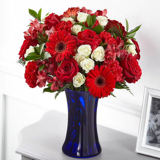 Hearts Embrace Bouquet –  Flowers The Bouquet Of Roses, Tampa FL