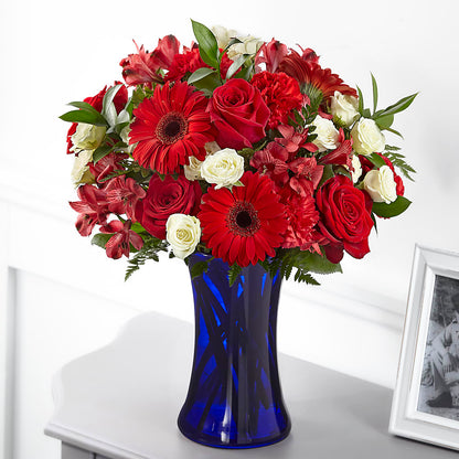 Hearts Embrace Bouquet –  Flowers The Bouquet Of Roses, Tampa FL