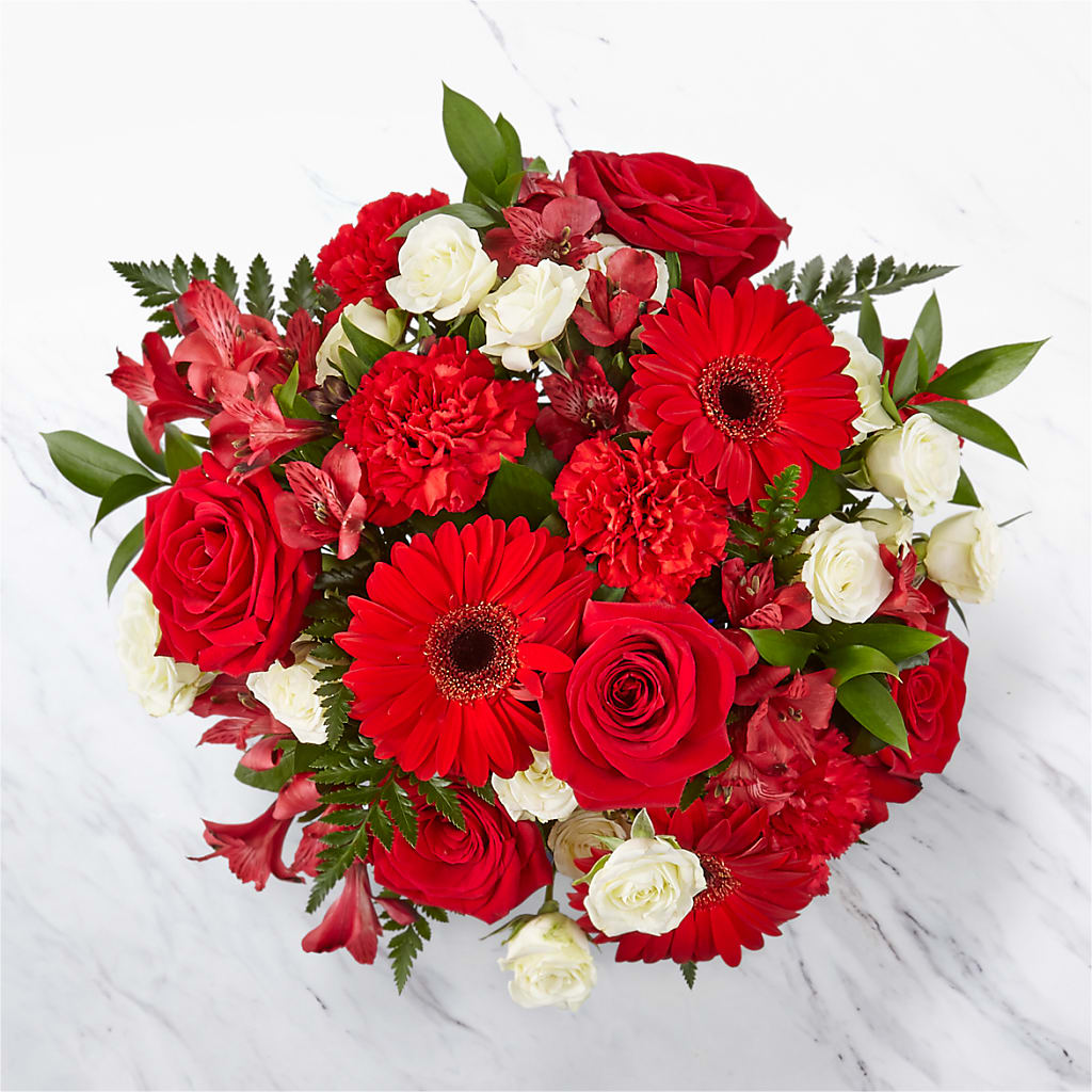 Hearts Embrace Bouquet –  Flowers The Bouquet Of Roses, Tampa FL