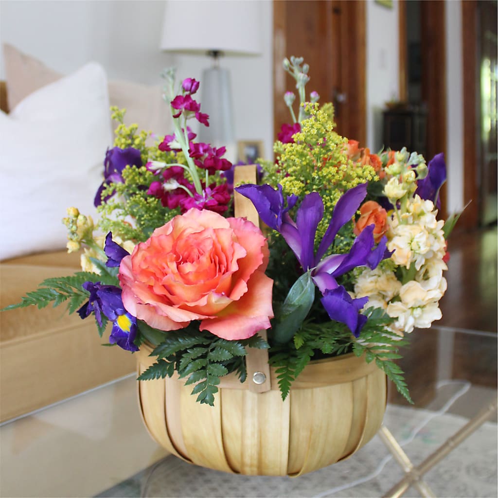 Garden of Life Basket –  Flowers The Bouquet Of Roses, Tampa FL