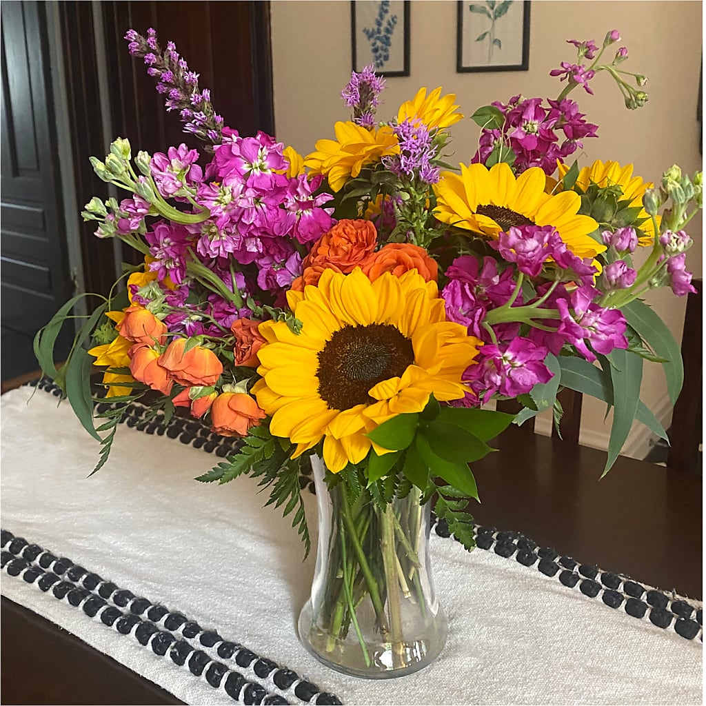 Rays of Life Bouquet –  Flowers The Bouquet Of Roses, Tampa FL