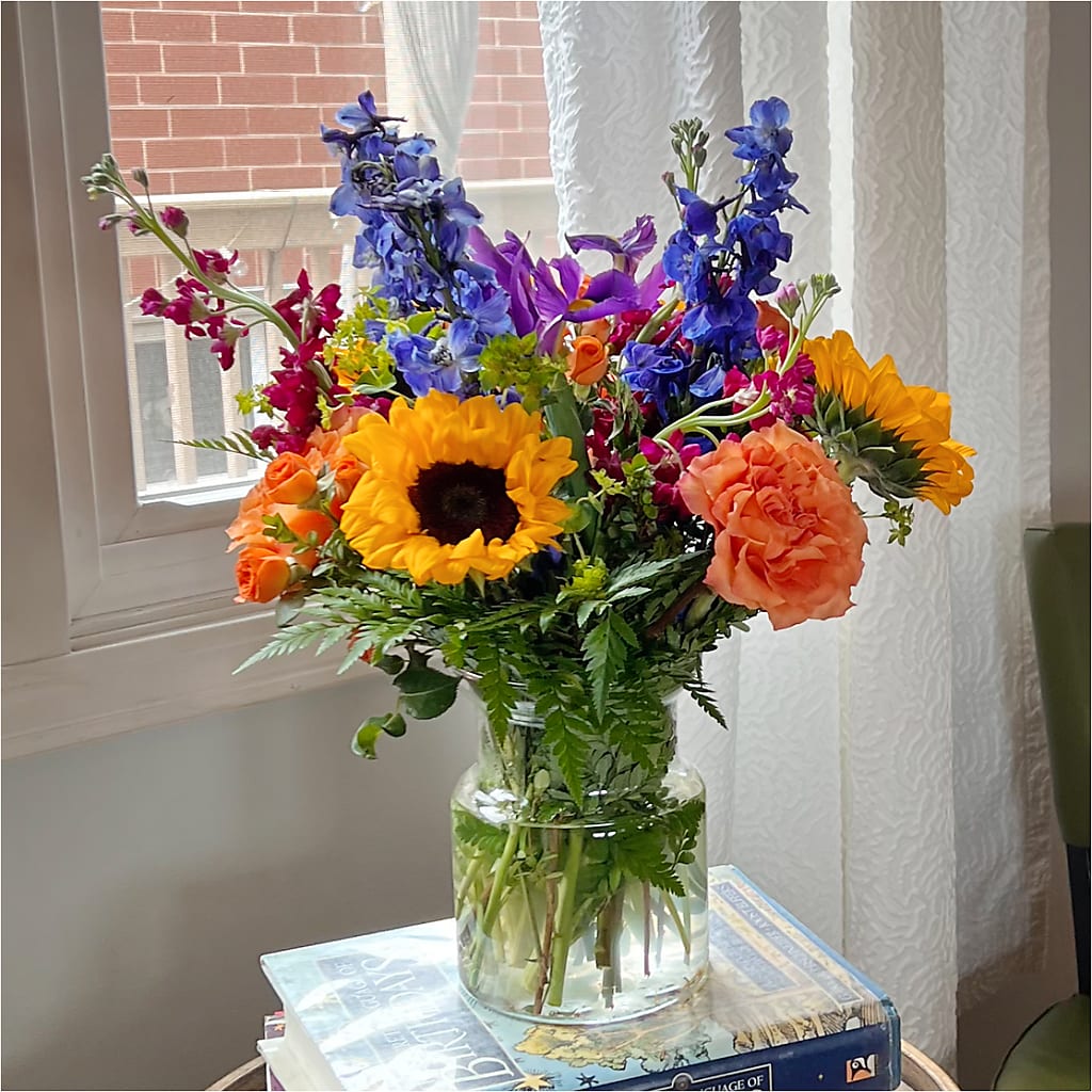 Rays of Life Bouquet –  Flowers The Bouquet Of Roses, Tampa FL
