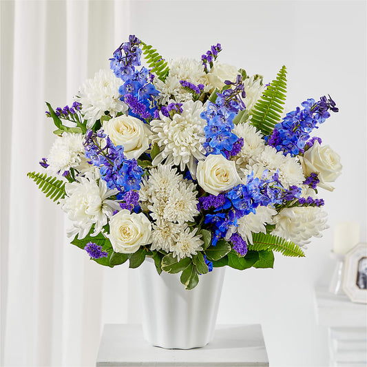 Hold Dear Tabletop Basket –  Flowers The Bouquet Of Roses, Tampa FL