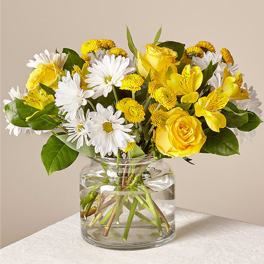 Sunny Sentiments Bouquet –  Flowers The Bouquet Of Roses, Tampa FL