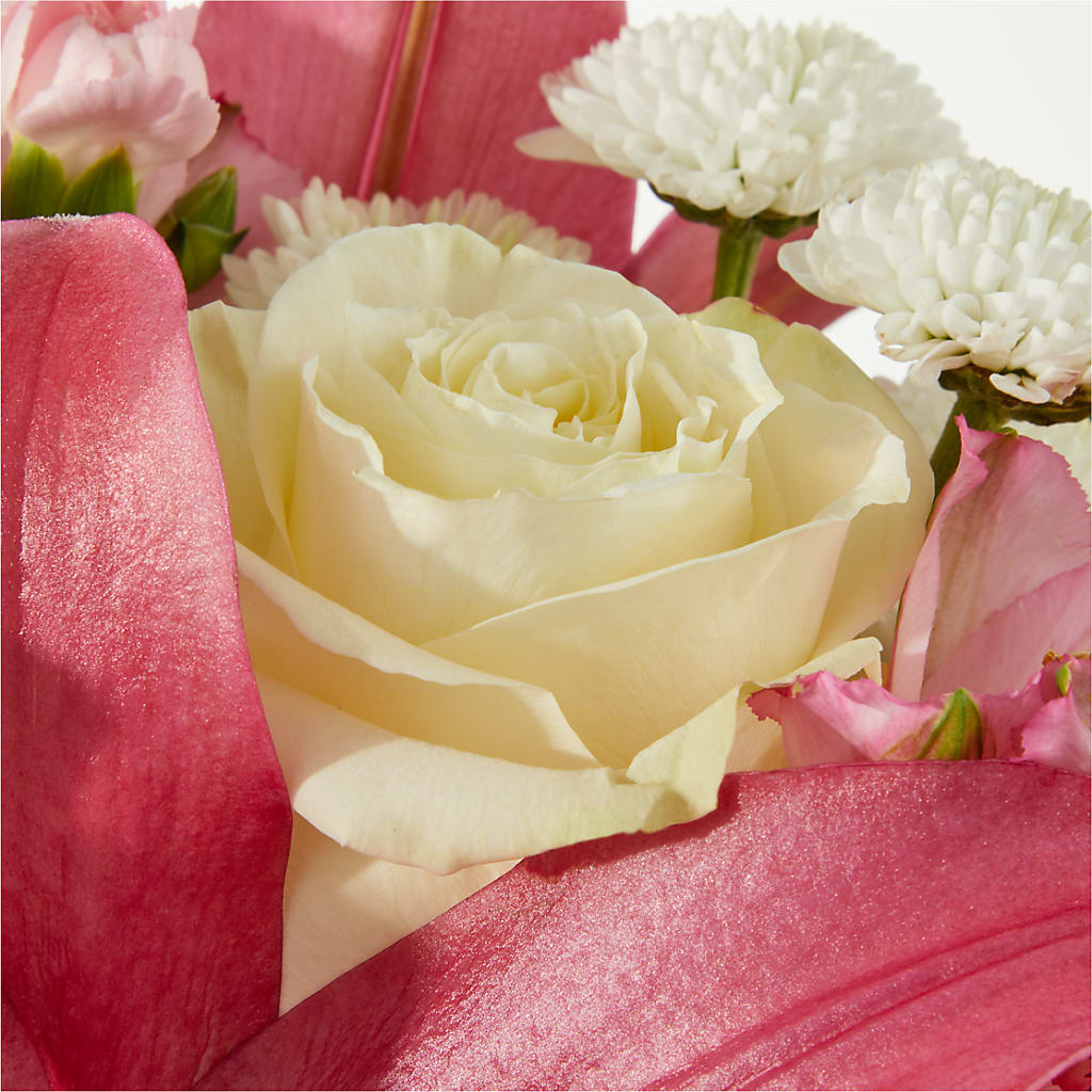 Piece of Cake Bouquet –  Flowers The Bouquet Of Roses, Tampa FL