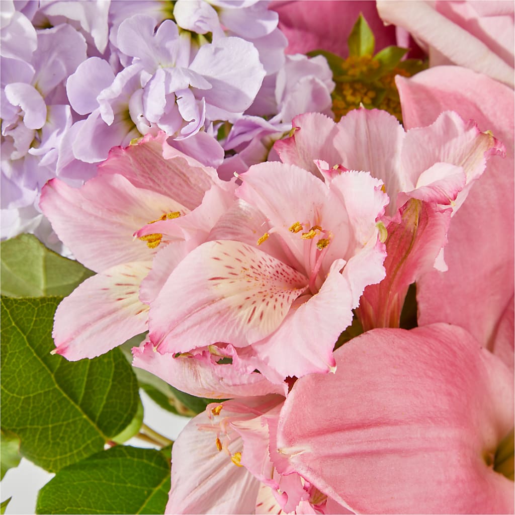 The Crown Jewel Bouquet –  Flowers The Bouquet Of Roses, Tampa FL