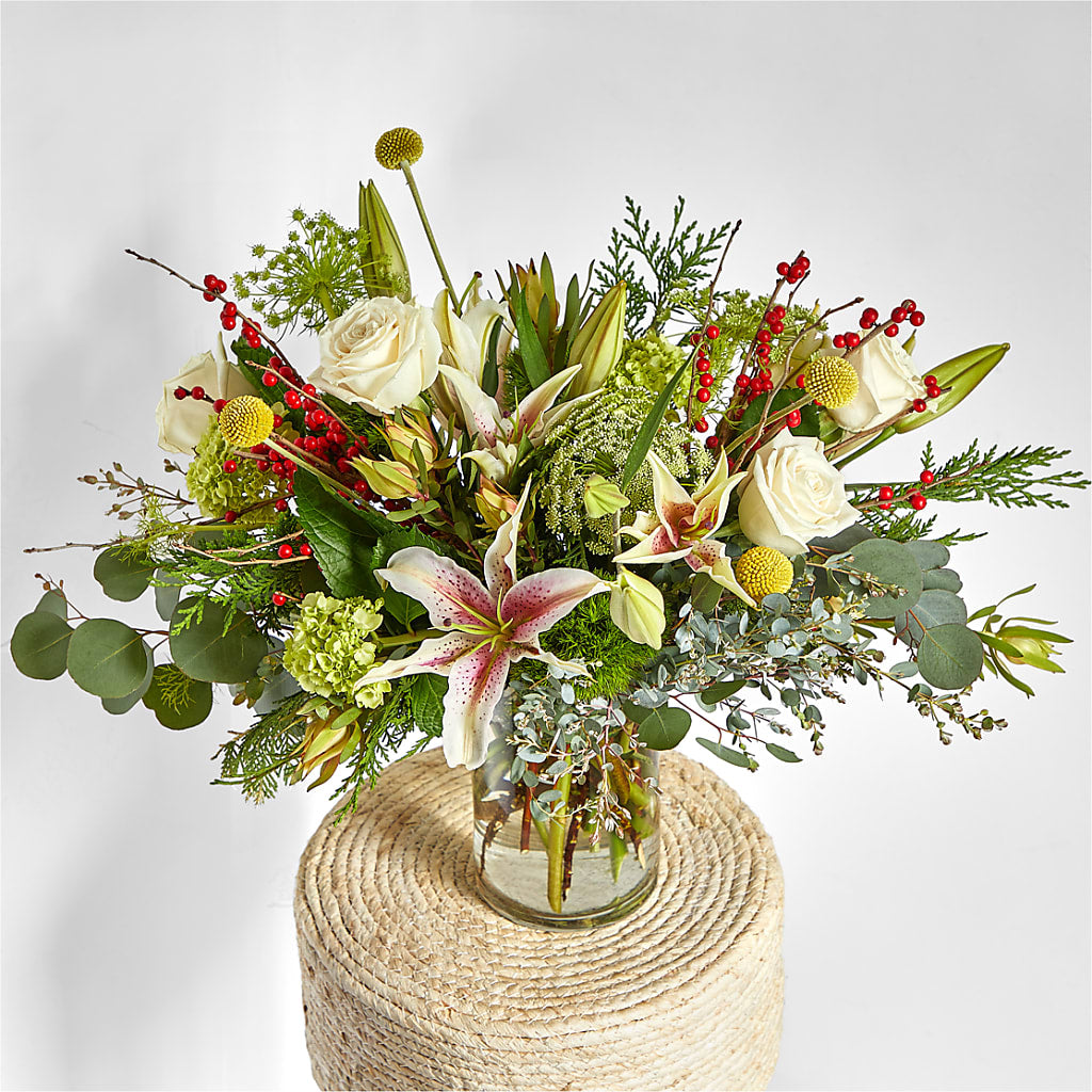Berry & Bright Bouquet –  Flowers The Bouquet Of Roses, Tampa FL