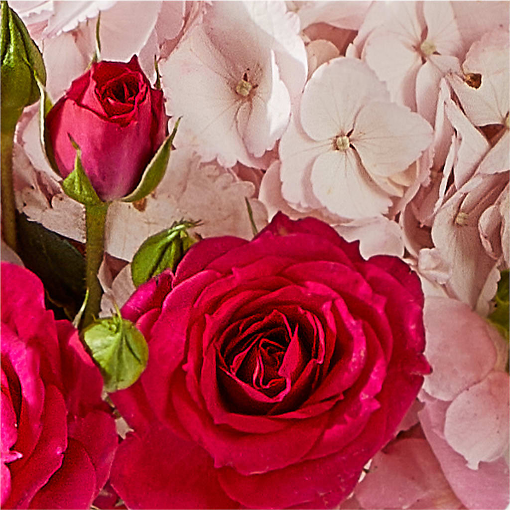 Glitz & Glam Bouquet –  Flowers The Bouquet Of Roses, Tampa FL