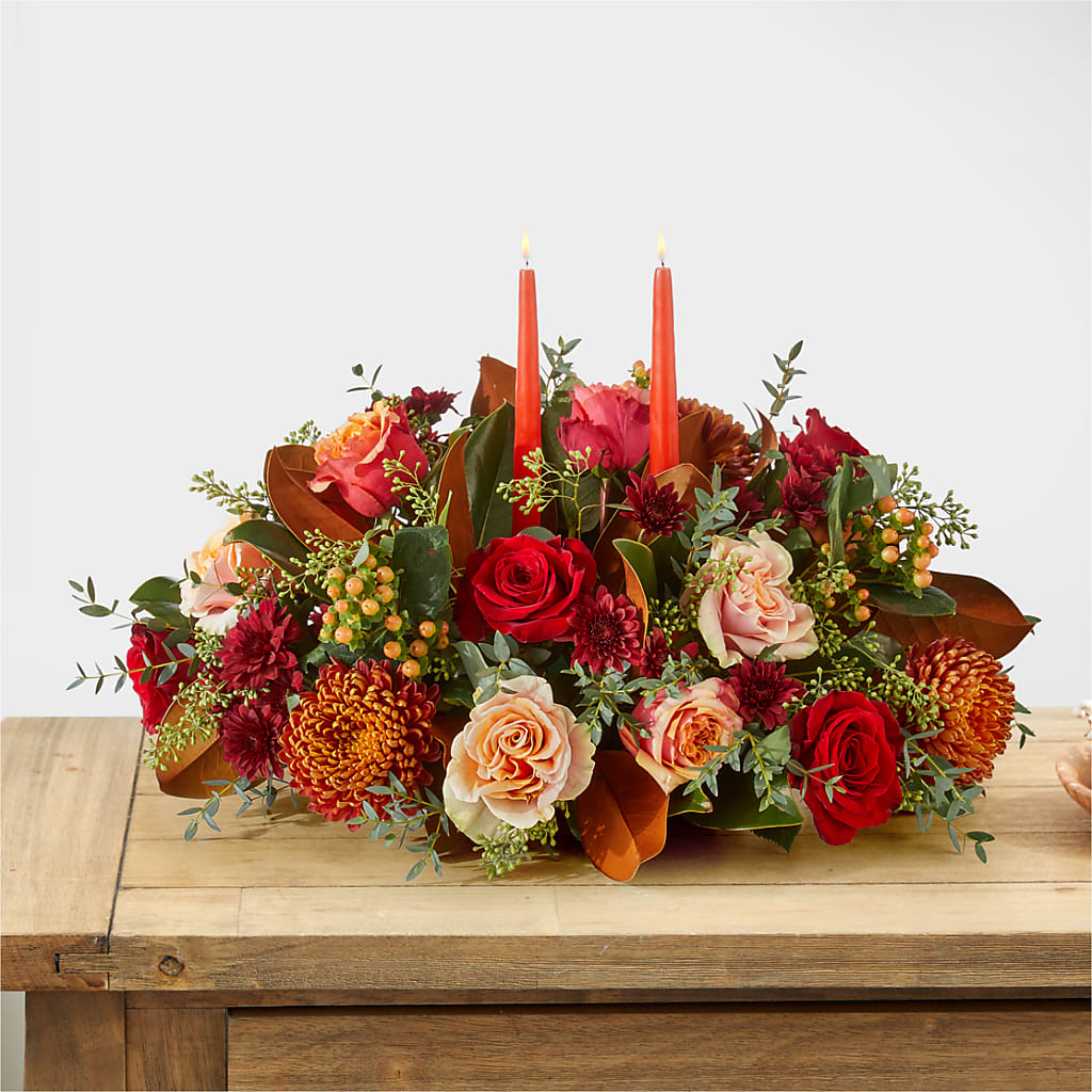 Gather Near Centerpiece –  Flowers The Bouquet Of Roses, Tampa FL