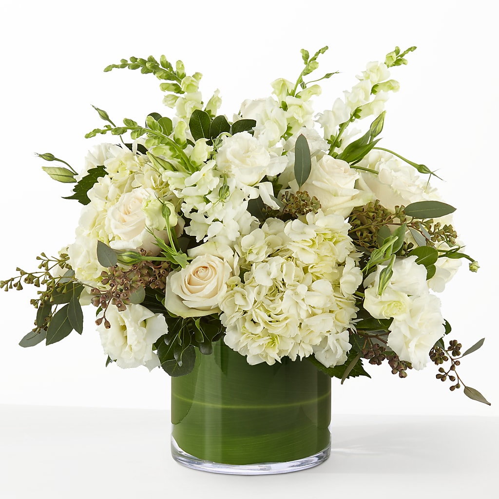 The Gallery –  Flowers The Bouquet Of Roses, Tampa FL