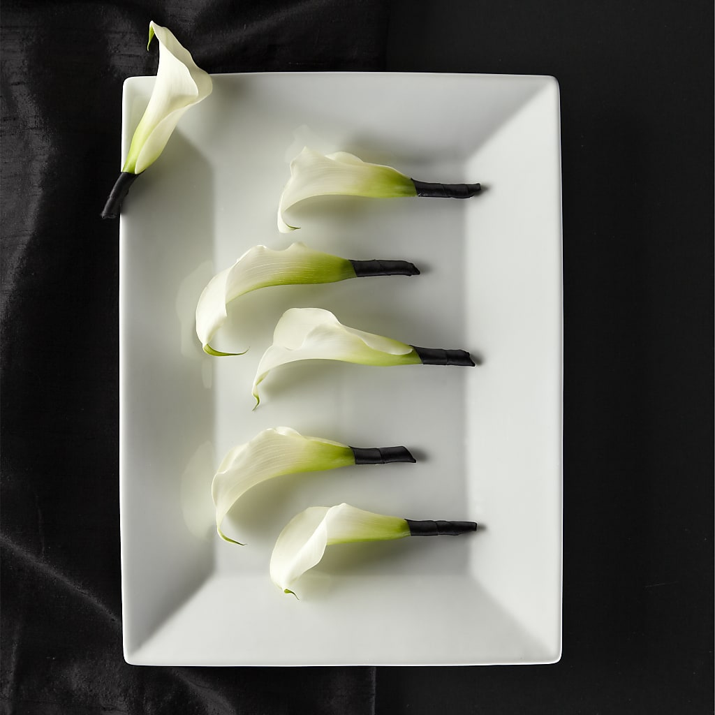 Calla Lily Promise Boutonniere –  Flowers The Bouquet Of Roses, Tampa FL