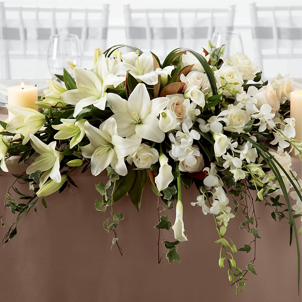 White Linen Arrangement –  Flowers The Bouquet Of Roses, Tampa FL
