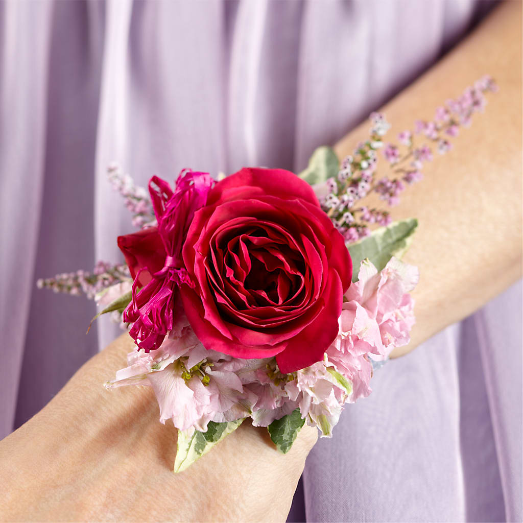 Rose Charm Corsage –  Flowers The Bouquet Of Roses, Tampa FL