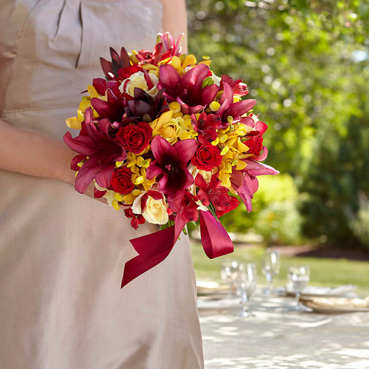 Sunningdale Bouquet –  Flowers The Bouquet Of Roses, Tampa FL