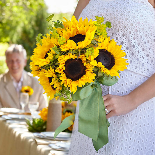Free Spirit Bouquet –  Flowers The Bouquet Of Roses, Tampa FL