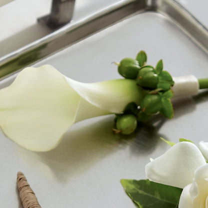 White Calla Boutonniere –  Flowers The Bouquet Of Roses, Tampa FL